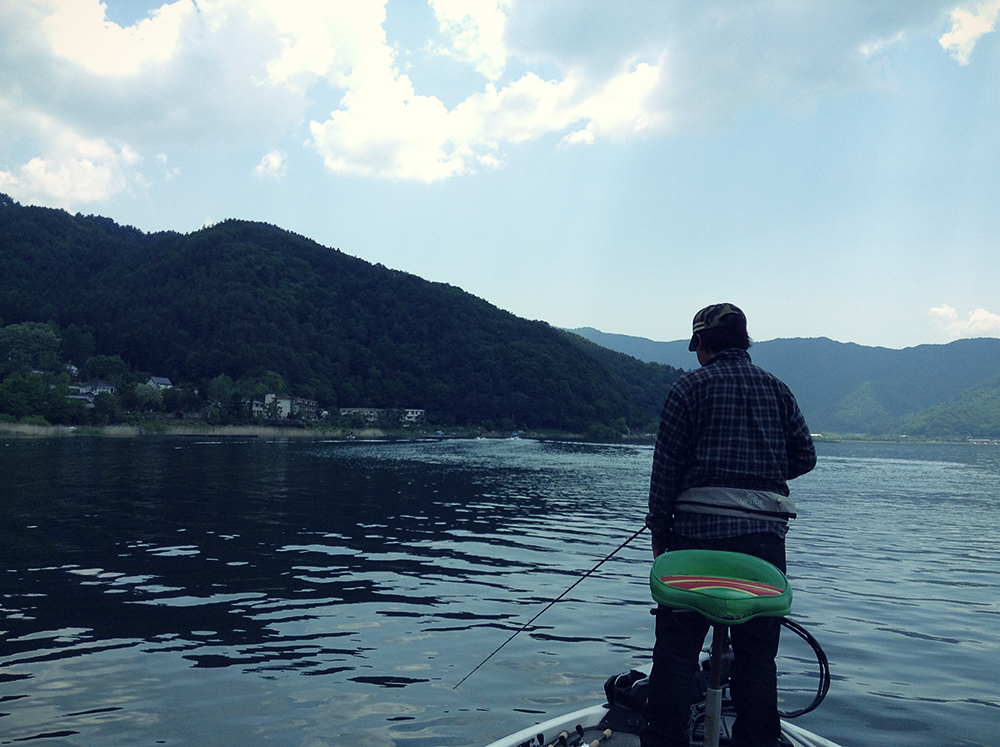 プロからバス釣りを学びたい!! 5月の河口湖 篇
